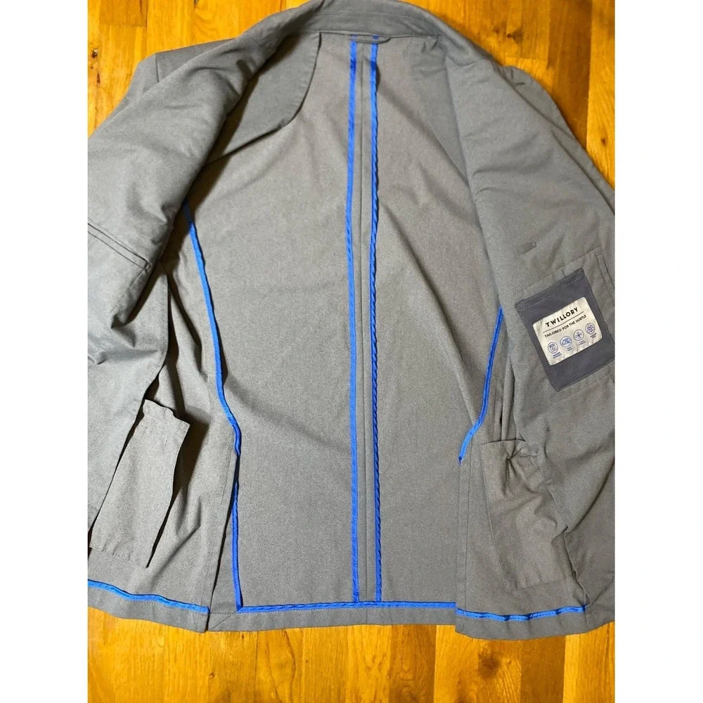 Twillory Performance Blazer Jacket Mens 44R Gray Stretch Cool Tech Sport Coat